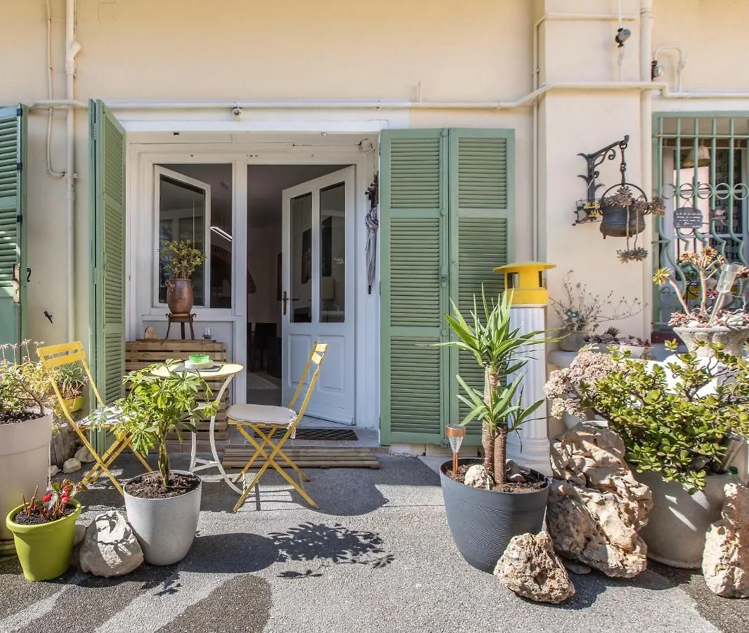 ロクブリュヌ＝カップ＝マルタン,,La Chaumiere D'Azur”アパートメント